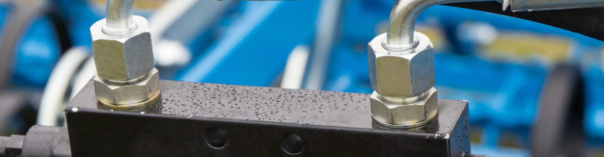 Part of hydraulic or pneumatic mechanism in industrial or agricultural machine. Technology and engineering